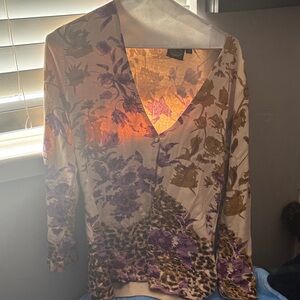 Floral V-Neck Long Sleeve Top in Cream and Purple